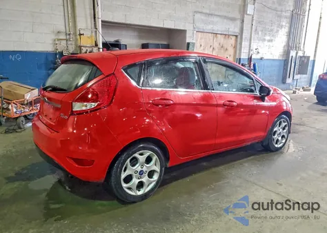 2013 Ford Fiesta Titanium z USA, uszkodzony, nr VIN 3FADP4FJ2DM217773